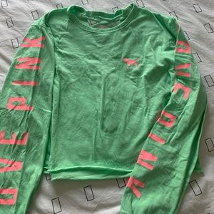 Long sleeve t-shirt